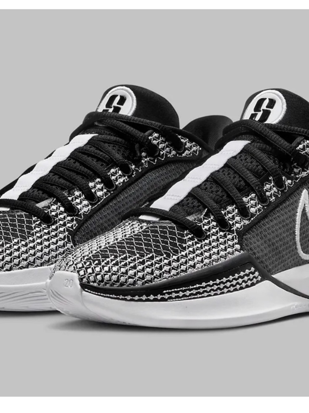 Nike Sabrina 1 TB in the 'Oreo' / Black-White